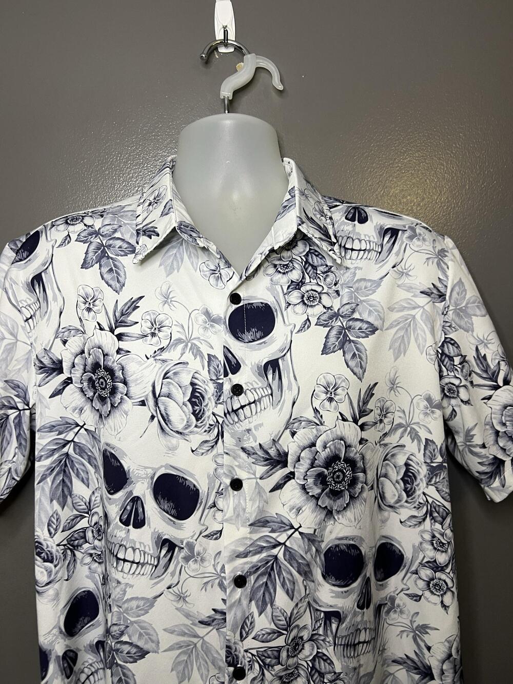 Atlanl Shirt Mens Large White Skull Floral Halloween Short Sleeve Button Up
